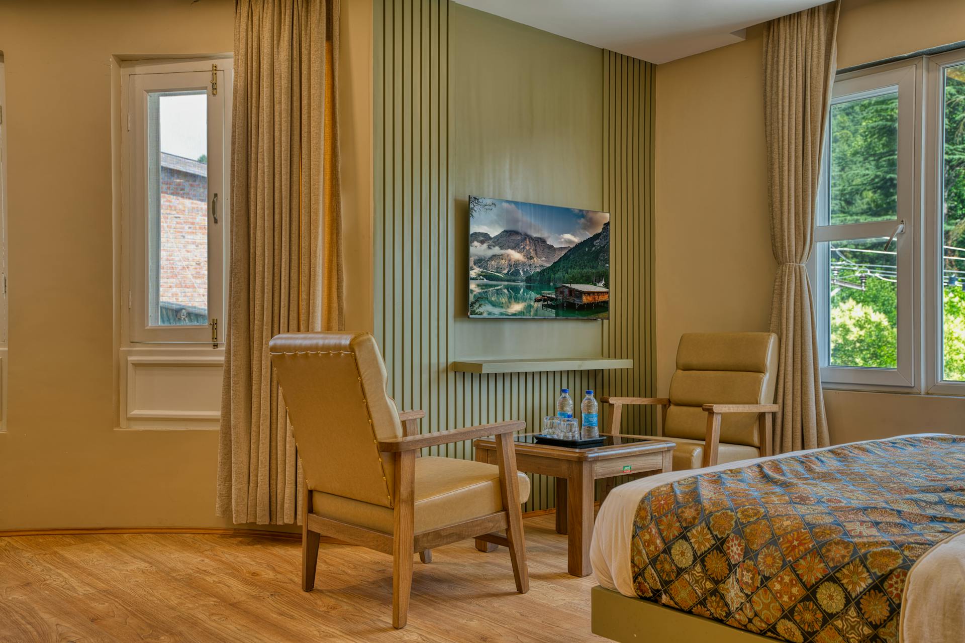 How Furniture Factories Maintain Consistent Quality